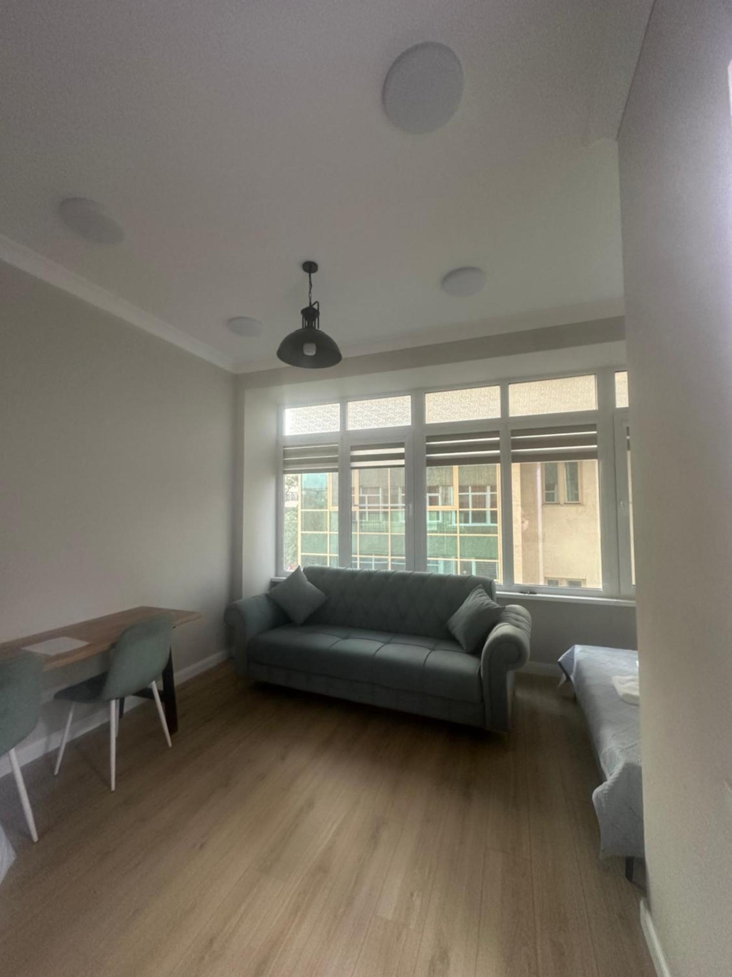 Comfortable Apartment In Central Of อัลมาตี ภายนอก รูปภาพ
